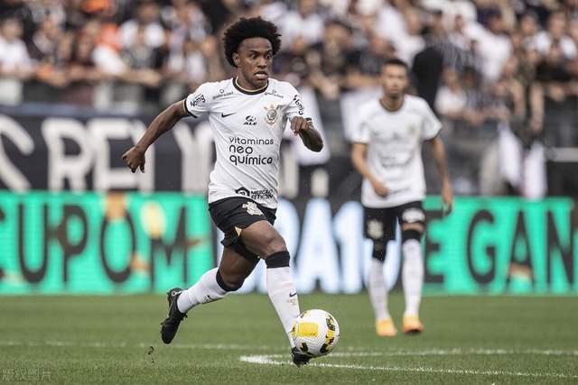 利拉德绝杀字母哥20+14 雄鹿终结火箭5连胜