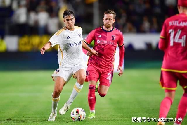 特雷杨22+11杰约21+15 老鹰力克尼克斯晋级4强